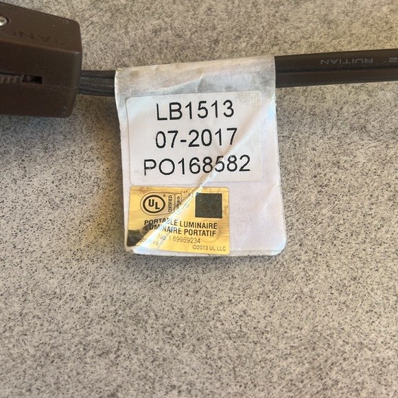 Amber Light Up Owl 🦉 Night Lite Glow a Pretty Amber Color - Picture 8 of 10